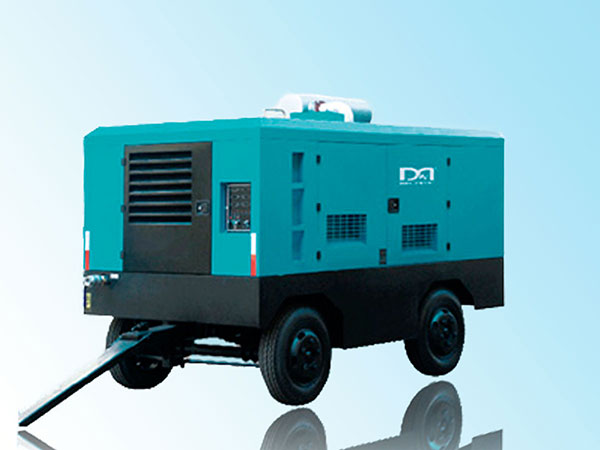 四輪移動式柴油/電動螺桿空壓機
